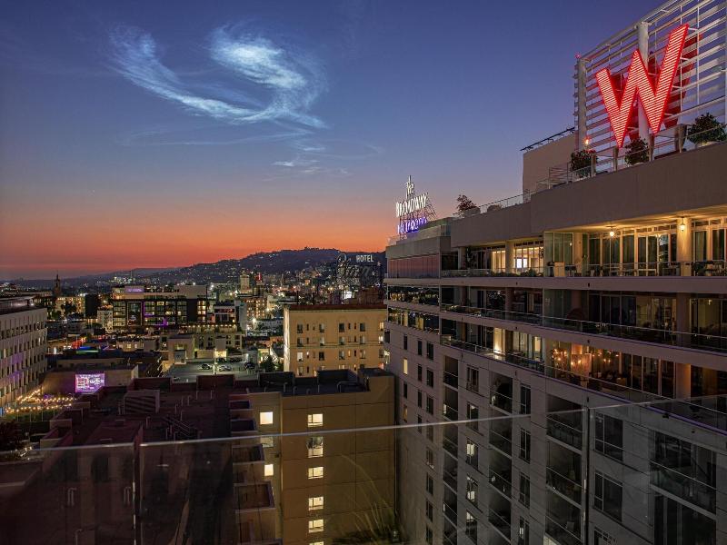 W Hollywood image