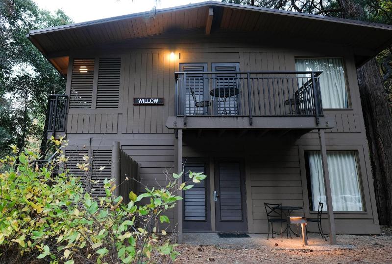Yosemite Valley Lodge image 7