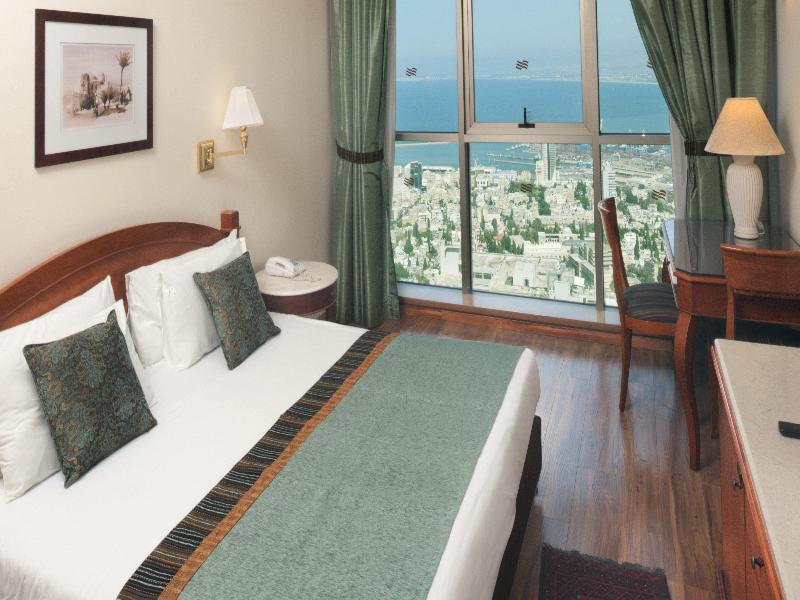Crowne Plaza Haifa image