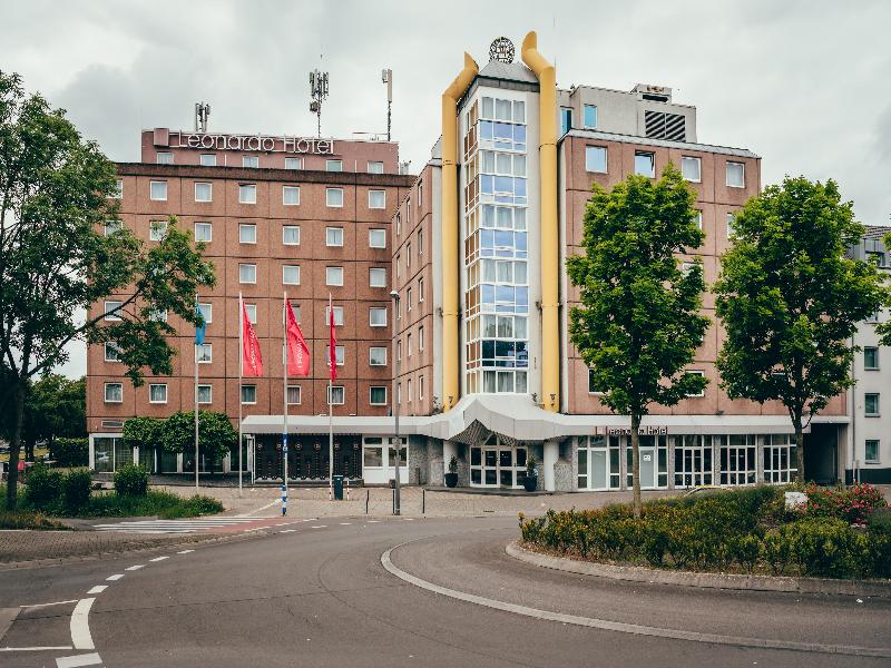 Leonardo Hotel Köln — exterior view