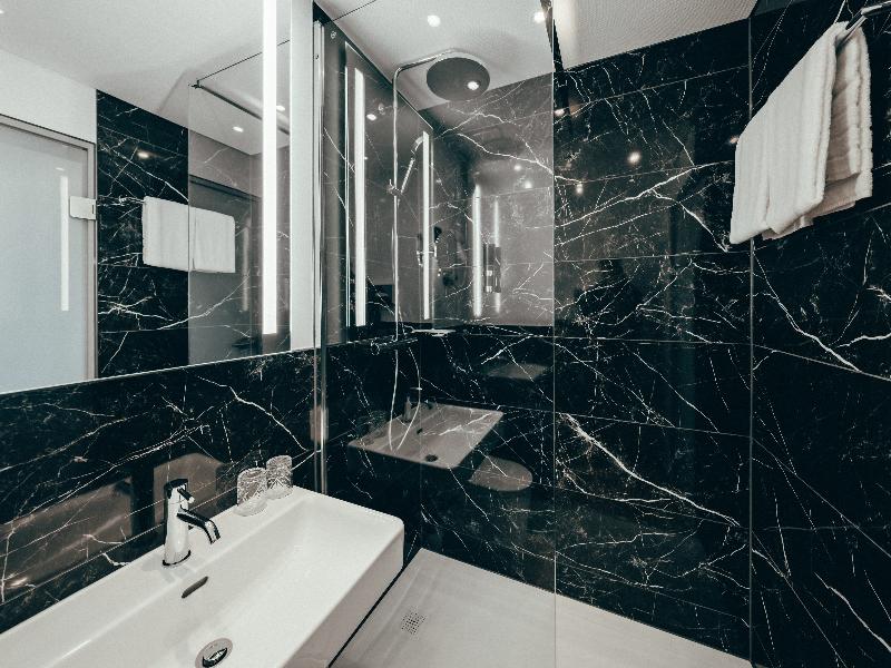 Leonardo Hotel Köln image