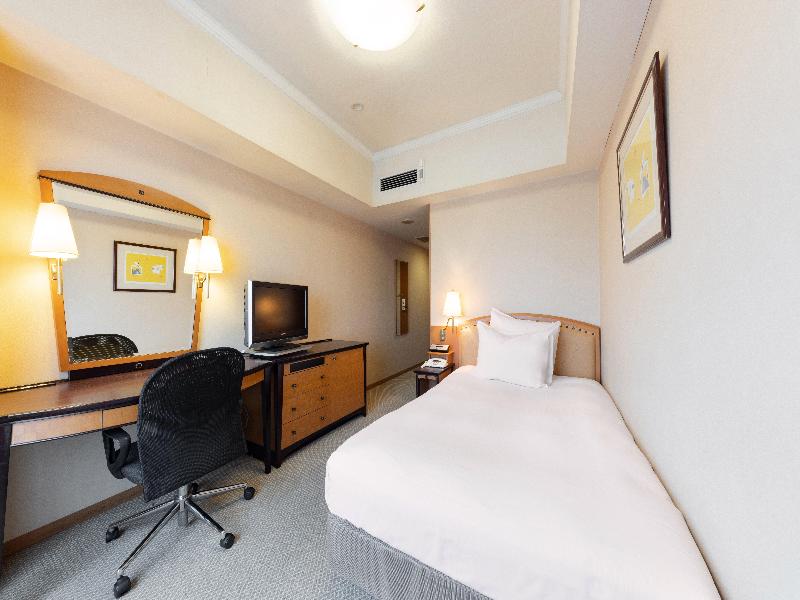 Ana Crowne Plaza Toyama image