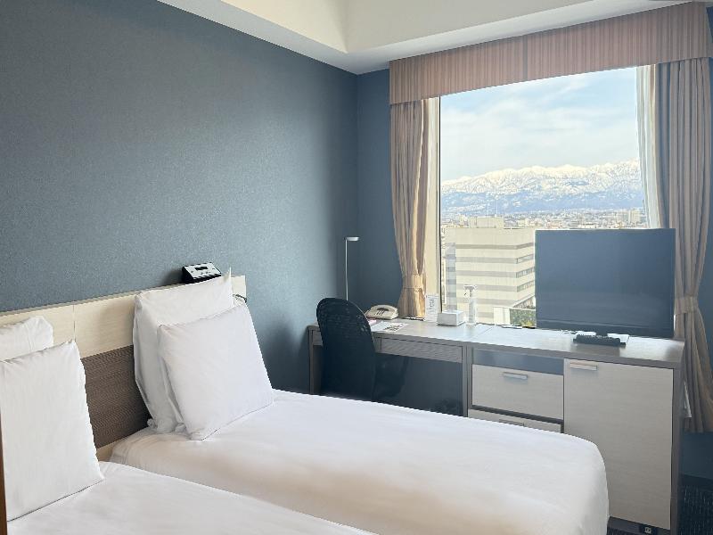 Ana Crowne Plaza Toyama image