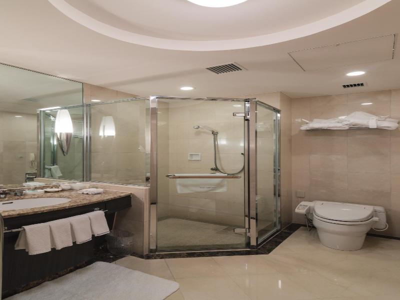 JR Hotel Clement Takamatsu image