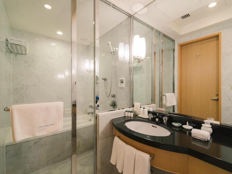 JR Hotel Clement Takamatsu image