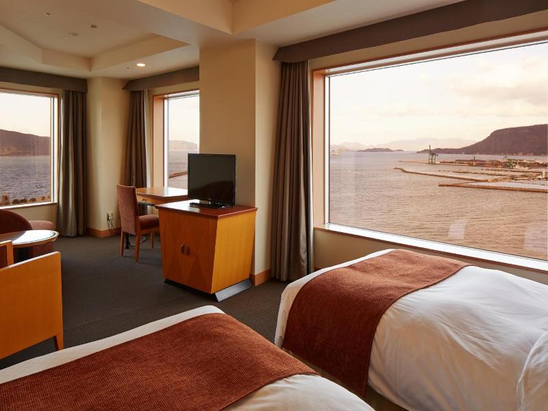 JR Hotel Clement Takamatsu image