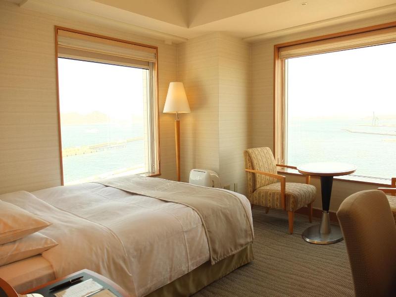 JR Hotel Clement Takamatsu image