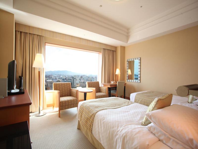JR Hotel Clement Takamatsu image