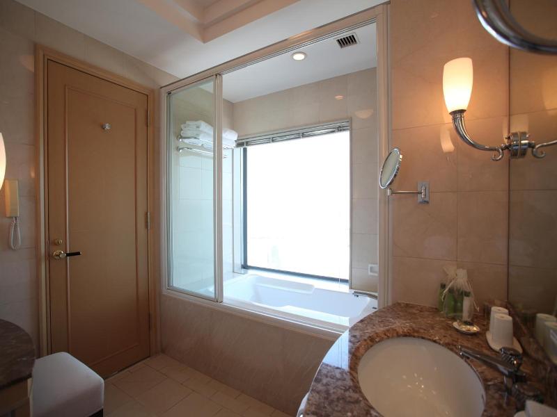 JR Hotel Clement Takamatsu image