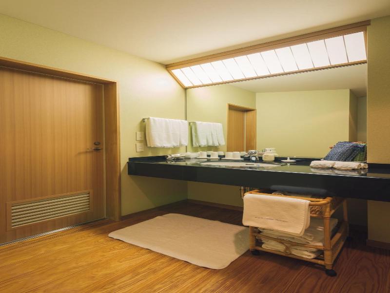JR Hotel Clement Takamatsu image
