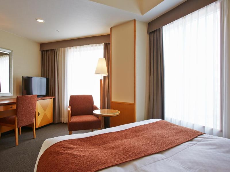 JR Hotel Clement Takamatsu image