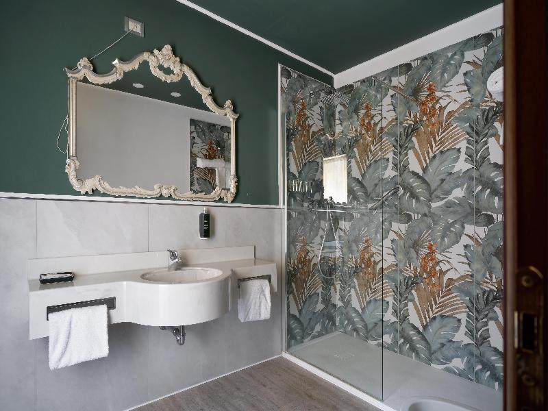 De La Pace, Sure Hotel Collection by Best Western image
