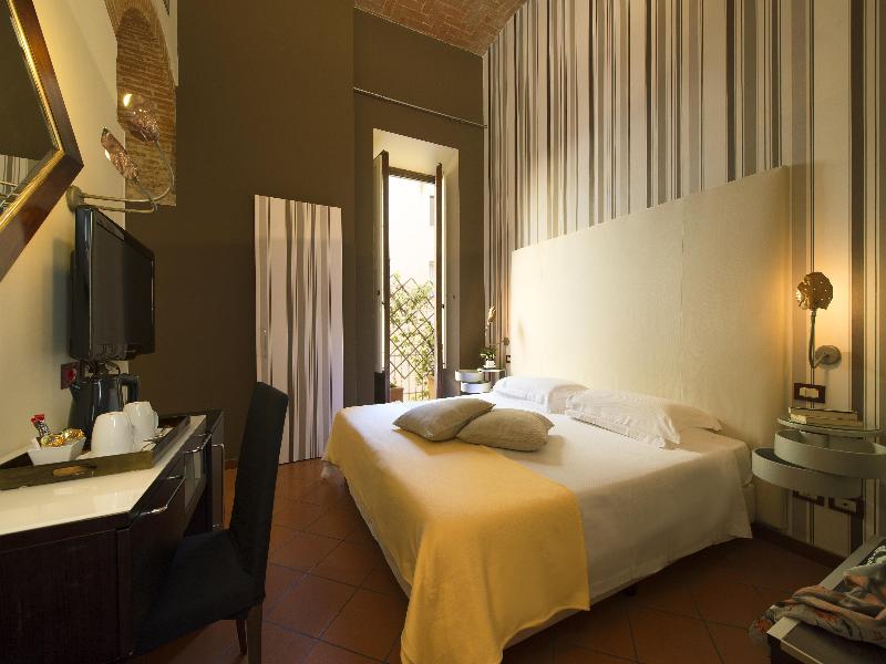 De La Pace, Sure Hotel Collection by Best Western image