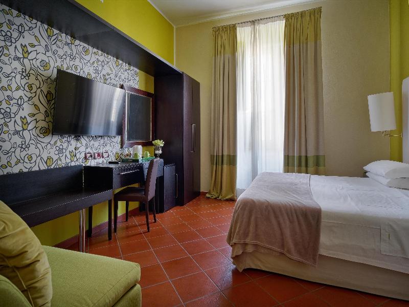 De La Pace, Sure Hotel Collection by Best Western image