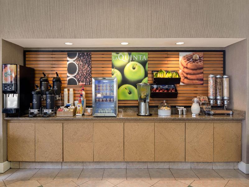 La Quinta Inn & Suites Greenville Haywood image