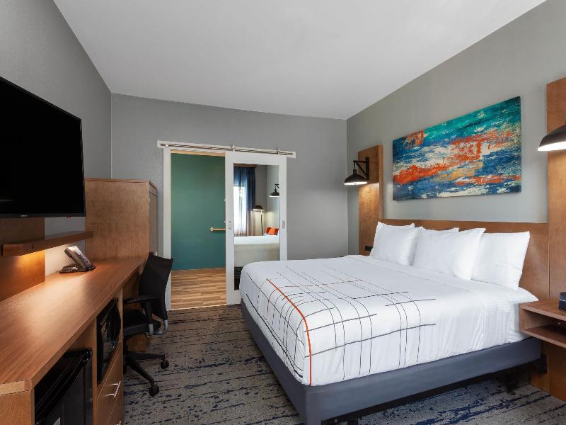 La Quinta Inn & Suites Fort Myers image