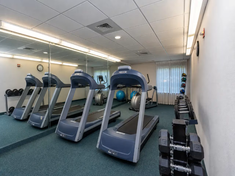 La Quinta Inn & Suites Fort Myers Airport image
