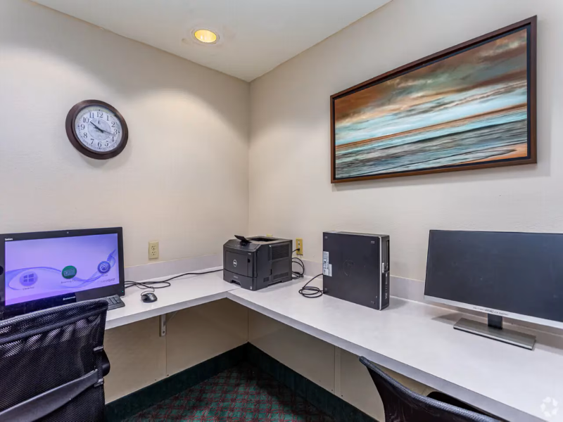 La Quinta Inn & Suites Fort Myers Airport image
