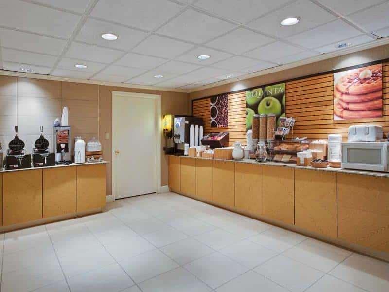 La Quinta Inn & Suites Naples Airport East I-75 image
