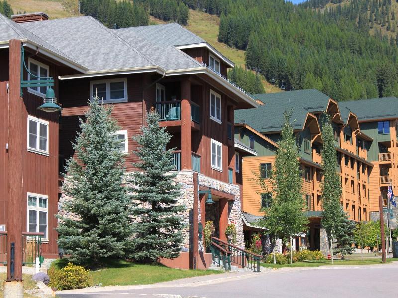 Morning Eagle Condominiums image