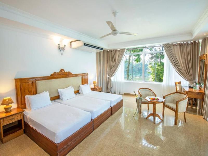 Hotel Sudu Araliya image