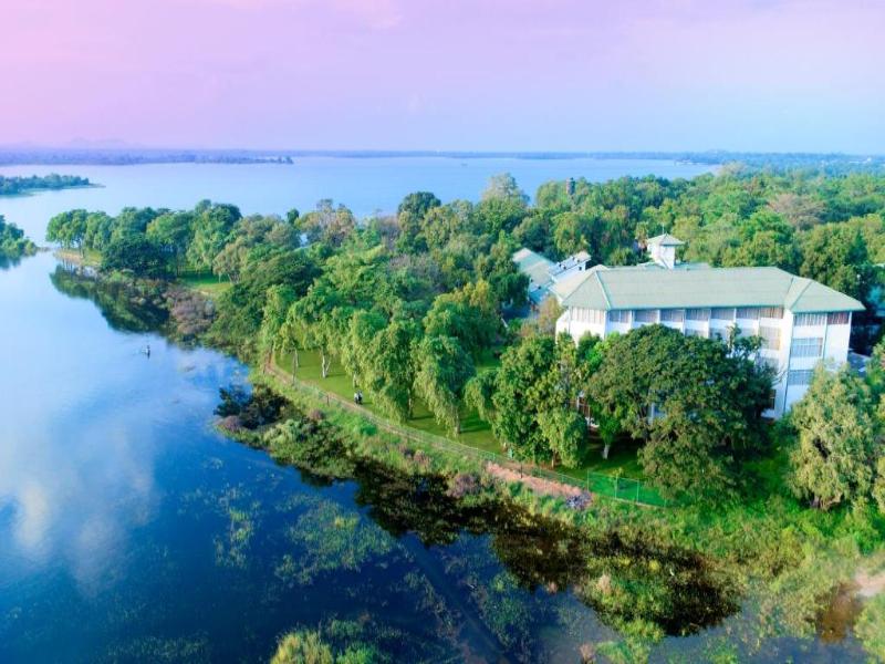 Hotel Sudu Araliya image