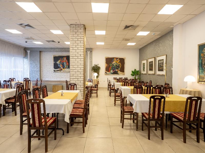 HOTEL SLAVIJA image