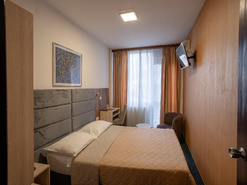 HOTEL SLAVIJA image