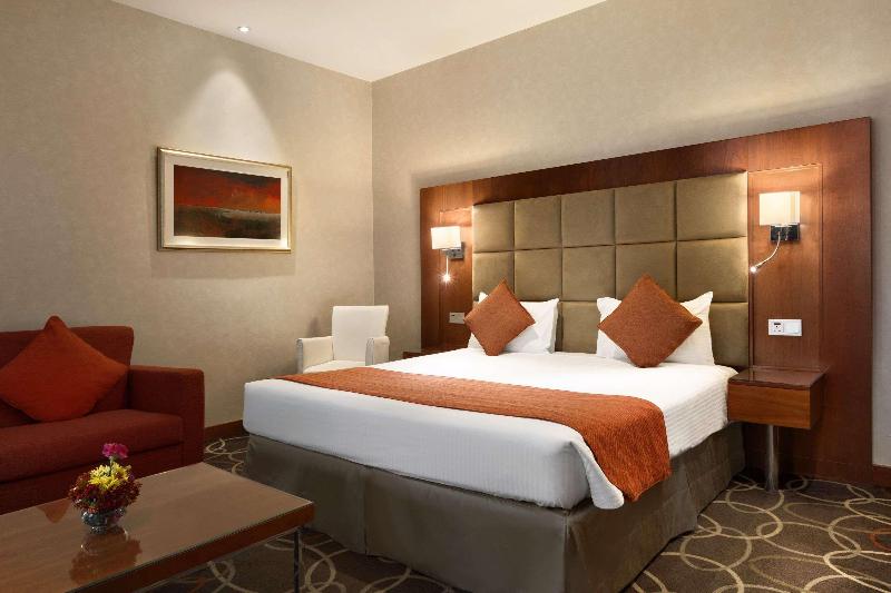 Montreal Barsha Hotel