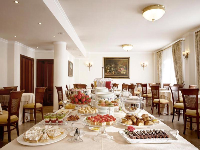 Villa Cattani Stuart Hotel image