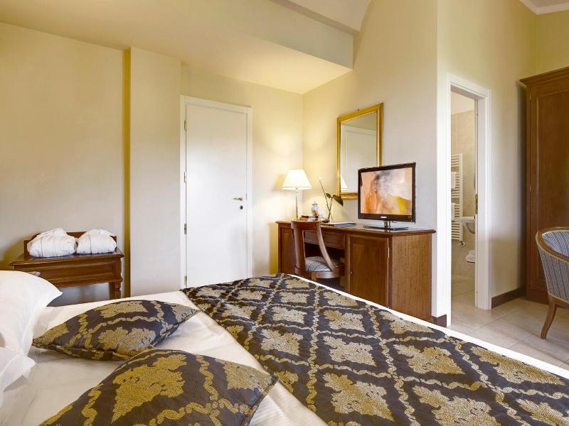 Villa Cattani Stuart Hotel image