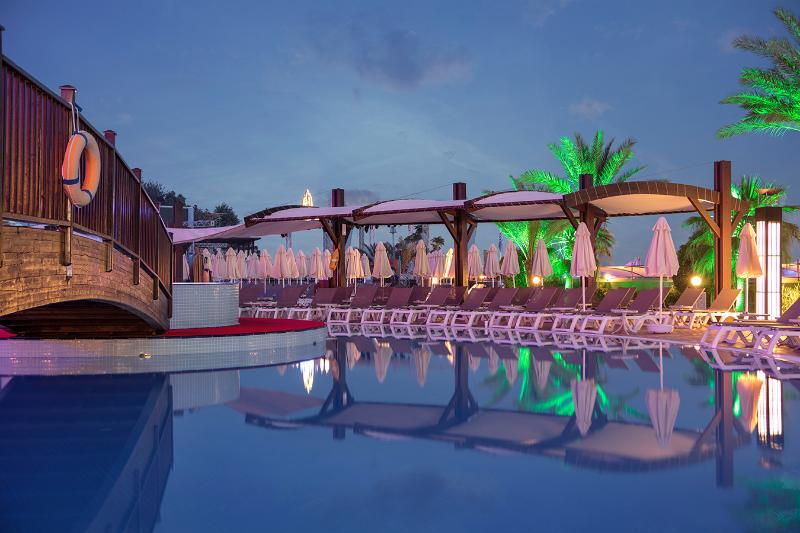 Granada Luxury Resort AND Spa