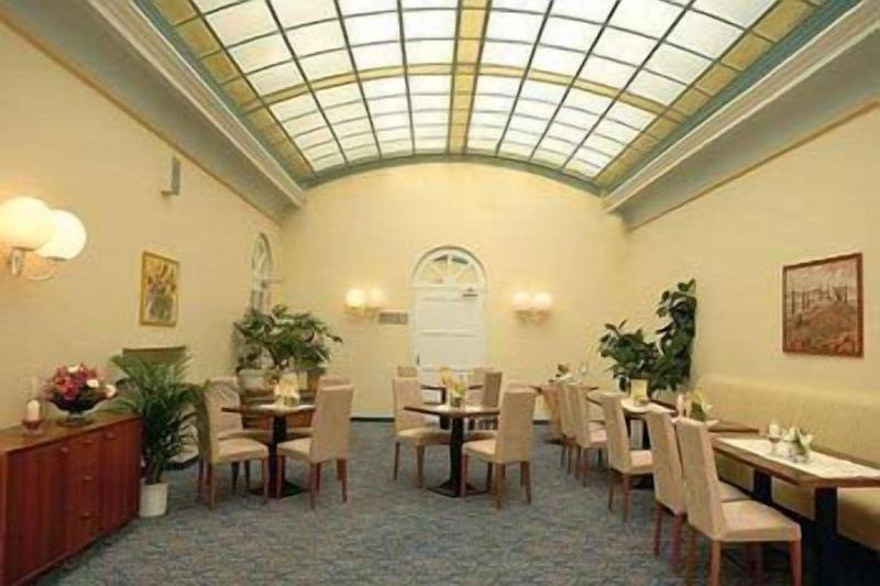 Badhotel image