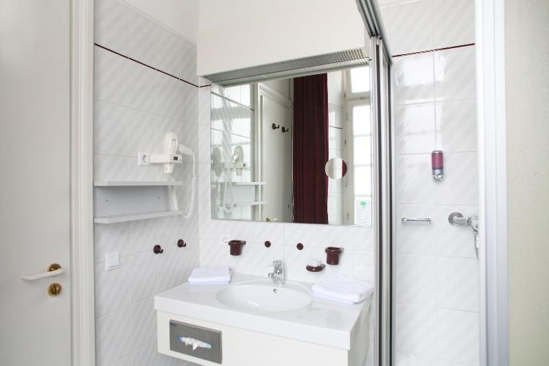 Badhotel image