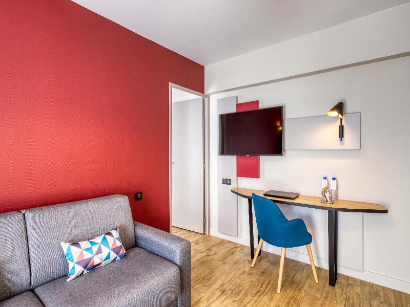 Appart'City Confort Paris Clichy Mairie image