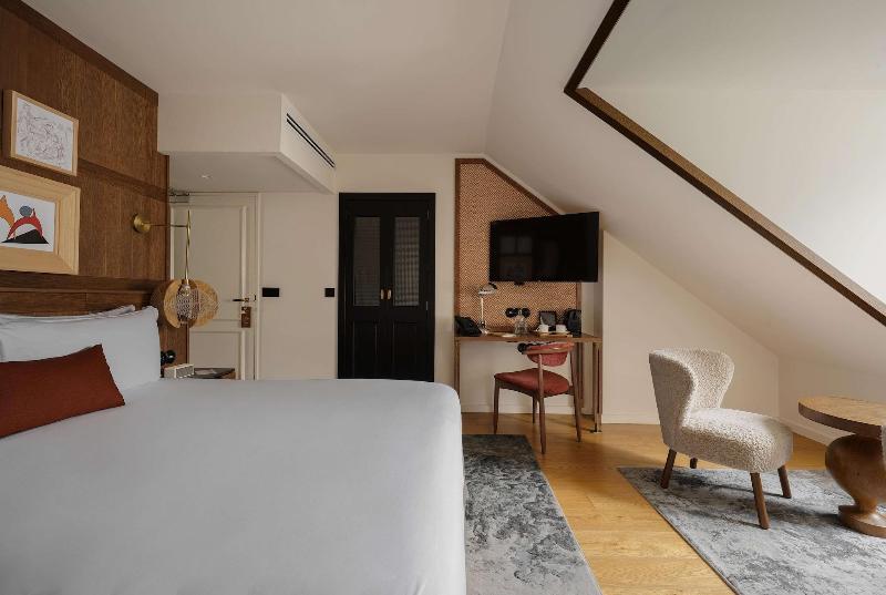 Pulitzer Paris image