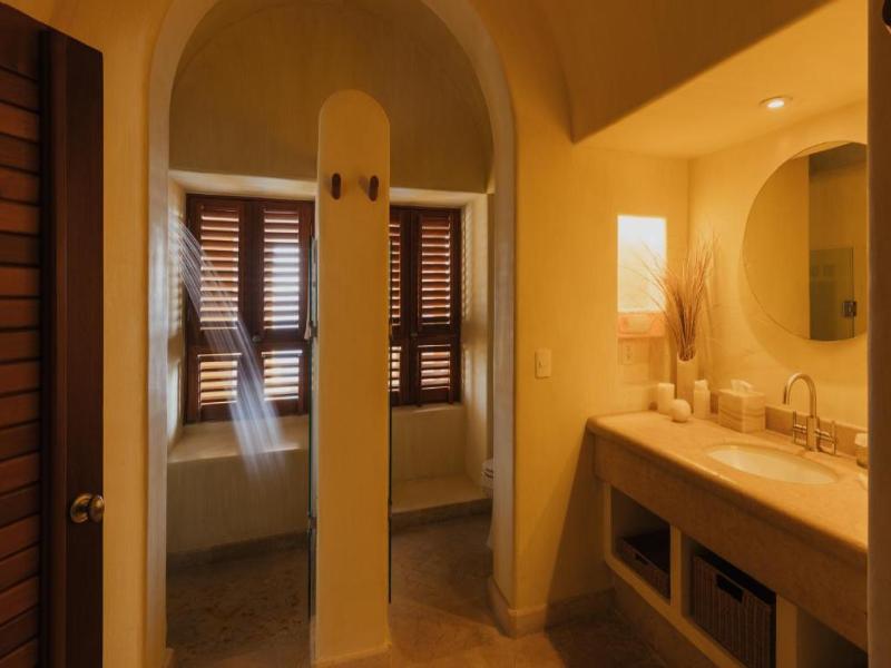 Cala de Mar Resort & Spa Ixtapa image