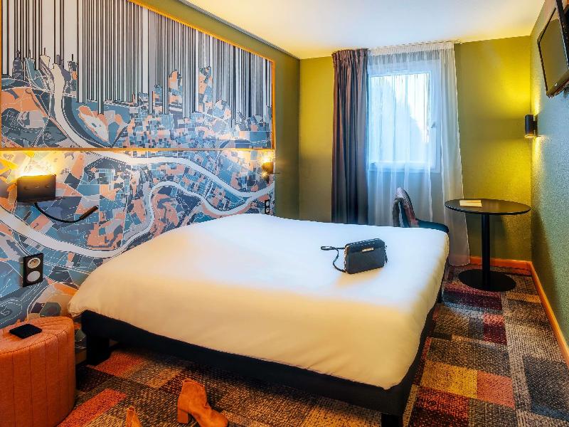 Ibis Styles Lyon Croix Rousse image