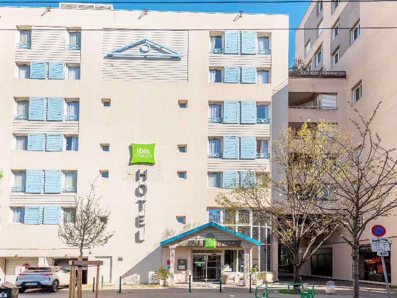 Ibis Styles Lyon Croix Rousse image