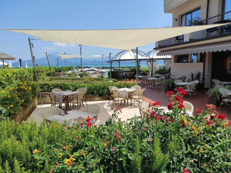 Yachting Hotel Mistral image