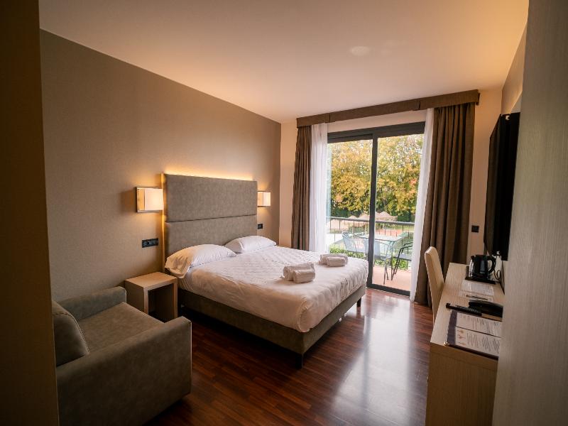 Yachting Hotel Mistral image