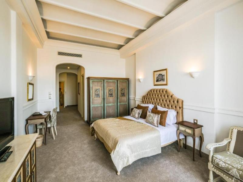 Majestic Hotel image