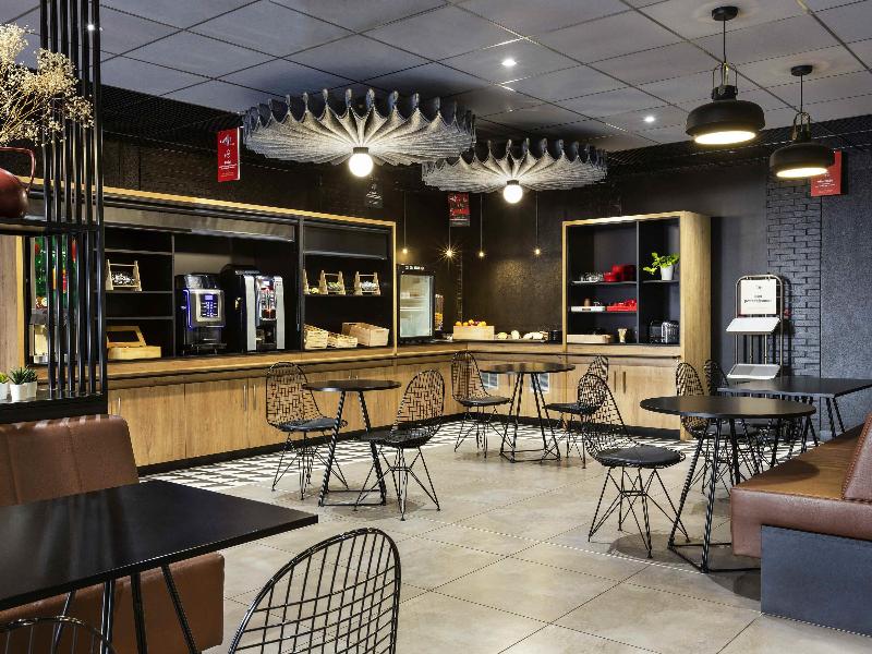 Ibis Marseille Centre Prefecture image