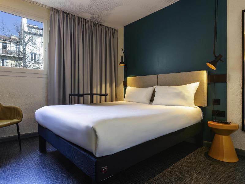 Ibis Marseille Centre Prefecture image