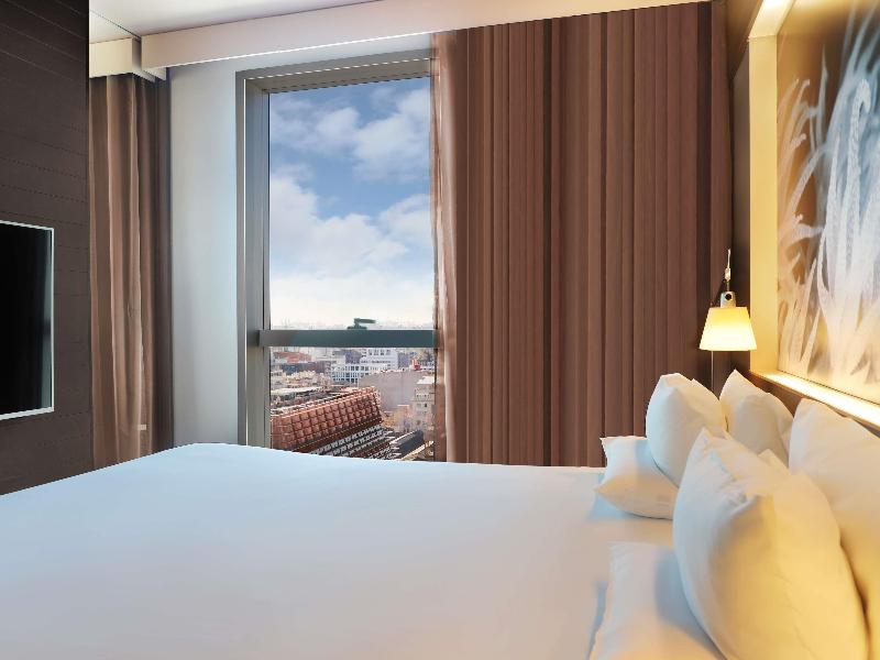 Stay in style at Novotel Barcelona City