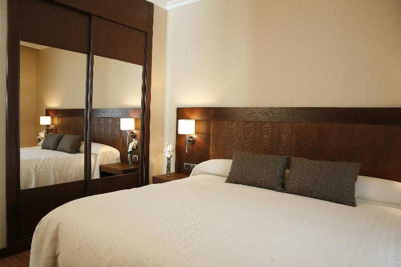 Hotel Villa De Aranda image