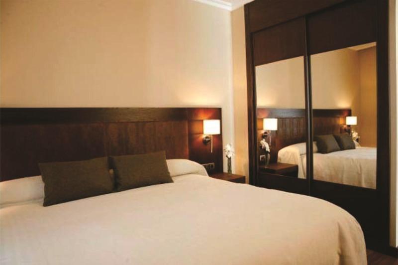 Hotel Villa De Aranda image