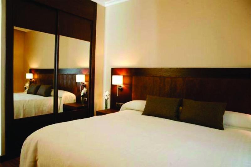Hotel Villa De Aranda image