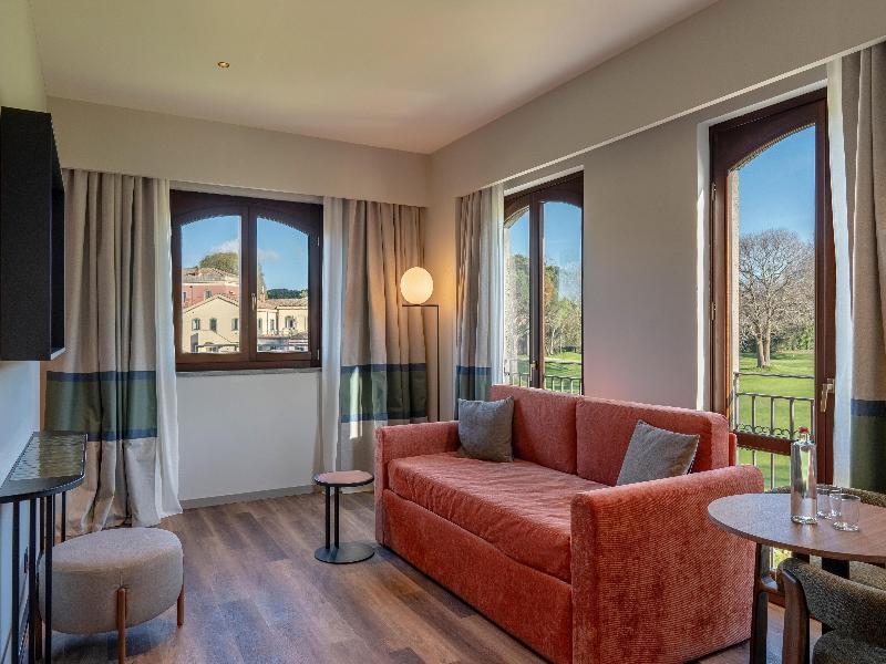 Picciolo Etna Golf Resort & Spa, Curio Collection image