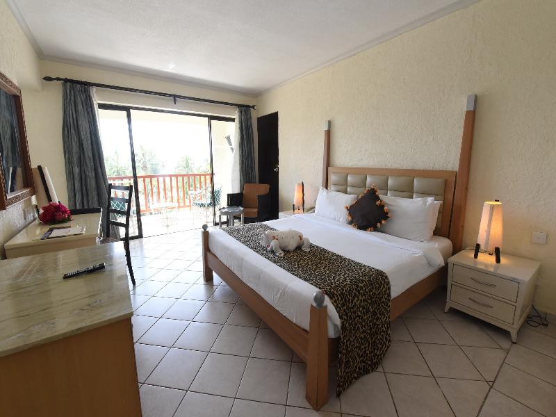 Diani Reef Beach Resort & Spa image